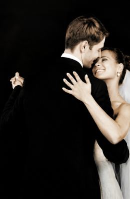 Baptiser une étoile au nom de la personne que l’on aime pour créer un cadeau romantique personnalisé
