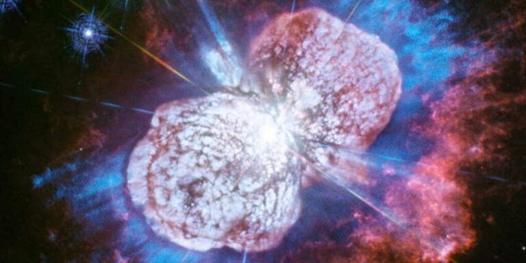 Nébuleuse de l’Homoncule entourant l’étoile géante Êta Carinae